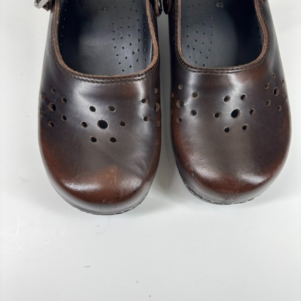Dansko Merrie Women's US 11.5–12/42 Brown Leather Mary Jane Comfort Buckle Clogs - Picture 2 of 16